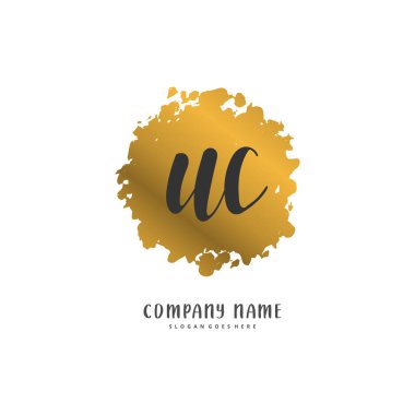 U C UC İlk el yazısı ve dairesel logo tasarımı. Moda, takım, düğün, lüks logo için güzel tasarım logosu.