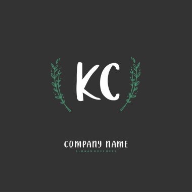 K C KC İlk el yazısı ve dairesel imza logosu tasarımı. Moda, takım, düğün, lüks logo için güzel tasarım logosu.