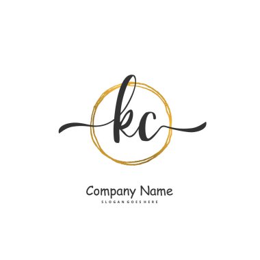 K C KC İlk el yazısı ve dairesel imza logosu tasarımı. Moda, takım, düğün, lüks logo için güzel tasarım logosu.