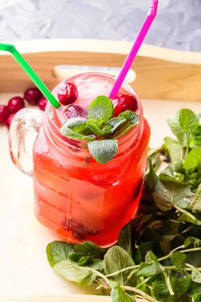 Berry Morse Cocktail Currant Cowberry Ice Fresh Mint Leaves Powdered — Stock Photo, Image