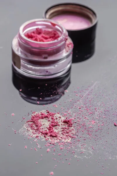 Cosmetics Smink Burk Med Skuggor Smulig Glitter Rouge Närbild — Stockfoto