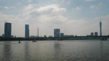 Guangzhou - Ocak 4: Guangzhou Canton Tv Kulesi, Guangzhou, Çin. Guangzhou Canton Tv astronomik ve Çin'deki en yüksek kulesi gezi Kulesi renkli sahne