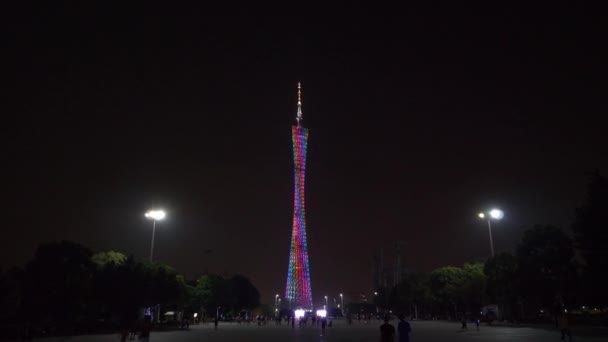 広州広州 広州広州テレビ塔広州広州テレビ天文学とは 中国で最も高い塔観光タワーのカラフルなシーン — ストック動画