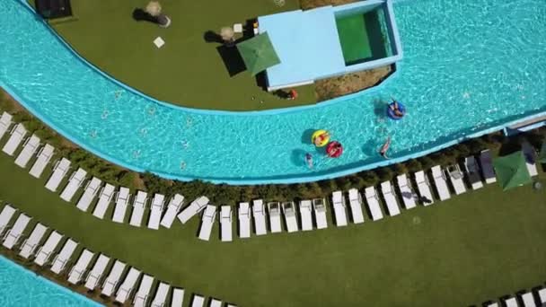 Zomer Dag Grootste Water Park Zwembad Luchtfoto Neer Panorama Minsk — Stockvideo