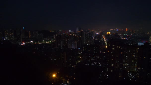 Čína noční čas osvětlení zhuhai provoz avenue letecké panorama města 4k časová prodleva — Stock video