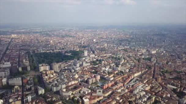 4k Images du panorama du paysage urbain de Milan à l'heure du jour, Italie 