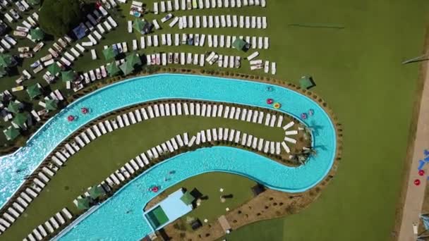 Verão Dia Maior Parque Aquático Piscina Aérea Para Baixo Panorama — Vídeo de Stock