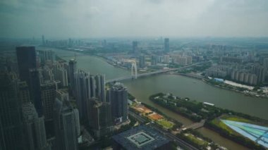 Gündüz vakti Guangzhou Endüstriyel Şehir Havası Panoraması. 4K Çin porseleni