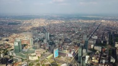 4 k Milan görüntüleri cityscape panorama adlı gündüz, İtalya