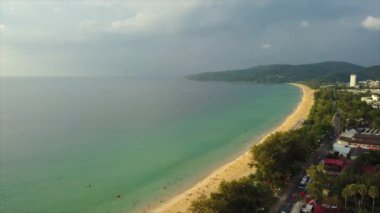 Phuket Adası Buda dağ günbatımı panorama 4k zaman atlamalı Tayland
