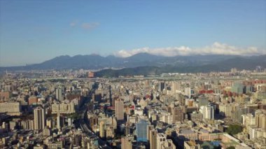 Gün zaman Taipei cityscape panorama. 4 k görüntüleri Çin