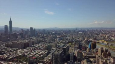 Gün zaman Taipei cityscape panorama. 4 k görüntüleri Çin