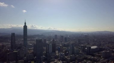 Gün zaman Taipei cityscape panorama. 4 k görüntüleri Çin