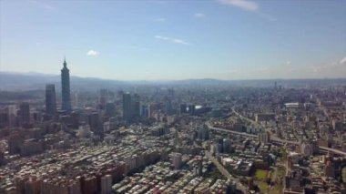 Gün zaman Taipei cityscape panorama. 4 k görüntüleri Çin