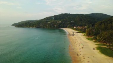 Phuket Adası Buda dağ günbatımı panorama 4k zaman atlamalı Tayland