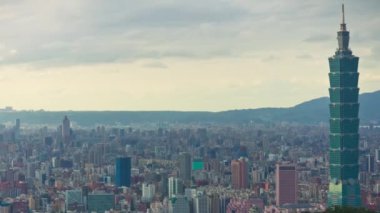 Gün zaman Taipei cityscape panorama. 4 k görüntüleri Çin