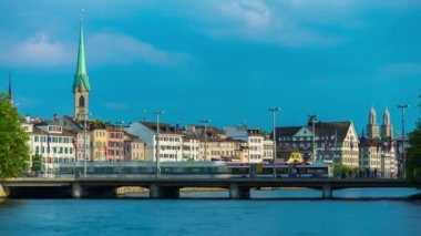 Zürih City Caddesi, gün batımında.