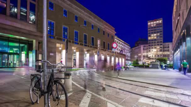 Sommertag Mailand stadt verkehr straße panorama 4k zeitraffer italien — Stockvideo