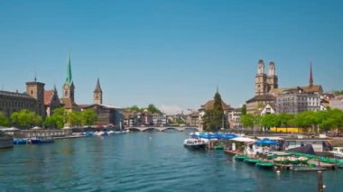 Zürih City Caddesi, gün batımında.