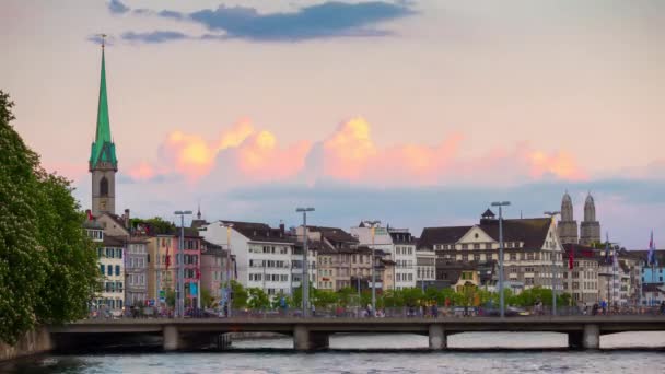 Zürich város utcája naplementekor — Stock videók