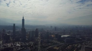 Gün zaman Taipei cityscape panorama. 4 k görüntüleri Çin