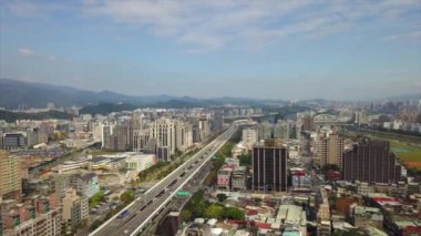 Gün zaman Taipei cityscape panorama. 4 k görüntüleri Çin