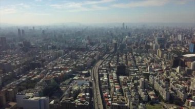 Gün zaman Taipei cityscape panorama. 4 k görüntüleri Çin