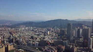Gün zaman Taipei cityscape panorama. 4 k görüntüleri Çin