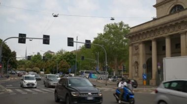 Porto ticinese sokak trafik