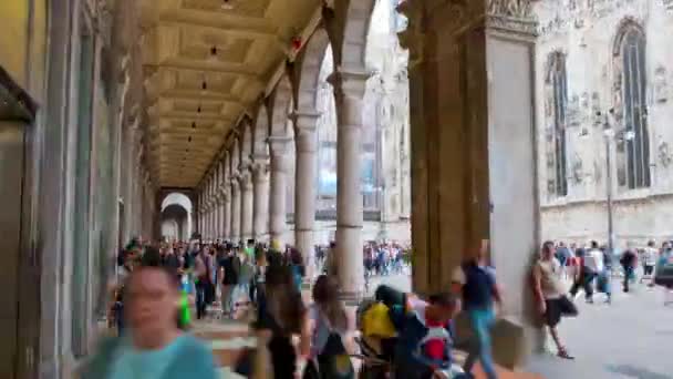 Porto ticinese street traffic — Stock Video