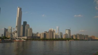 Gün zaman Guangzhou cityscape hava panorama. 4 k timelapse görüntüleri Çin