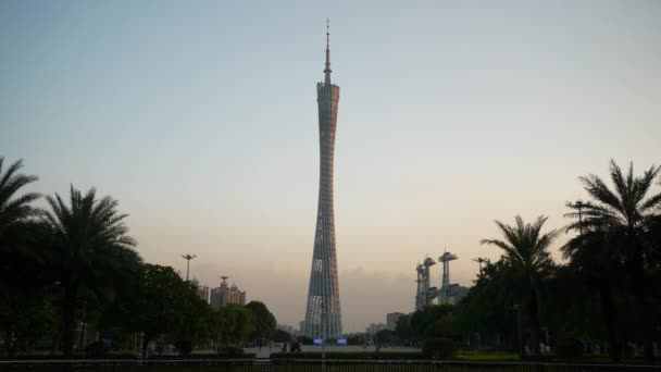 Γκουανγκζού Ιανουαρίου Guangzhou Canton Πύργος Τηλεόρασης Guangzhou Κίνα Πολύχρωμα Μέρα — Αρχείο Βίντεο