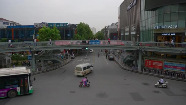 Beelden Van Wuhan Stad Met Druk Verkeer China — Stockvideo