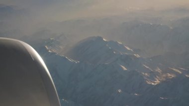 İnanılmaz uçak uçuş görüntüleri Guangzhou yukarıda