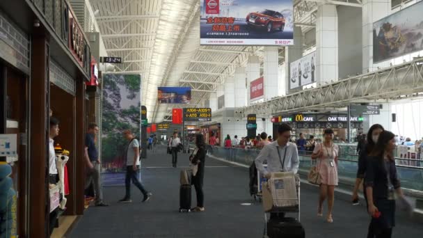 Guangzhou Cina Gente Affretta Nella Stazione Ferroviaria Rallentatore — Video Stock