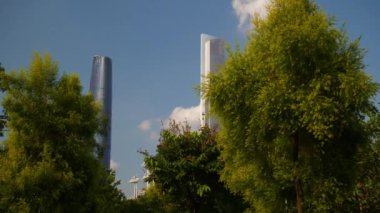 Gün zaman Guangzhou cityscape hava panorama. 4 k timelapse görüntüleri Çin