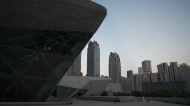Gün zaman Guangzhou cityscape hava panorama. 4 k timelapse görüntüleri Çin