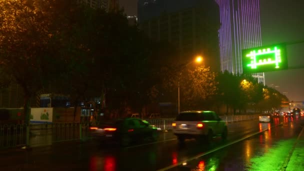 Footage Kota Wuhan Dengan Lalu Lintas Sibuk Malam Hari Cina — Stok Video