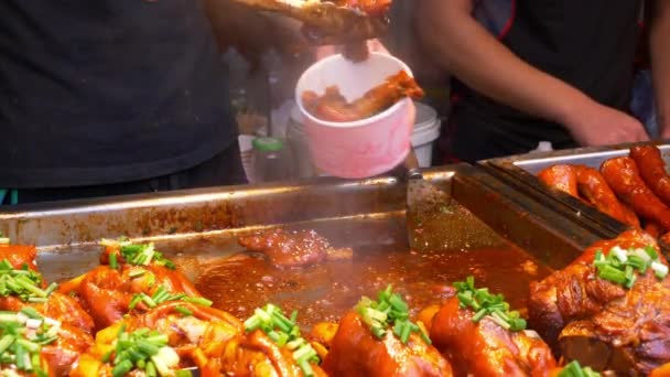 Wuhan China Circa 2017 Famosa Comida Rua Ambulante Câmera Lenta — Vídeo de Stock