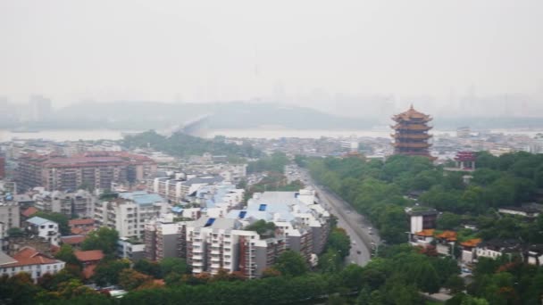 Συννεφιασμένη Μέρα Χρόνος Της Wuhan Yangtze Cityscape Εναέρια Πανόραμα Κίνα — Αρχείο Βίντεο