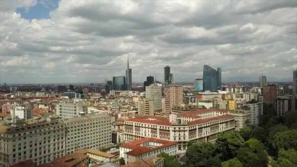 Mediolan Włochy Dnia Maja 2018 Słoneczny Dzień Mediolan Centrum Lotnicze — Wideo stockowe