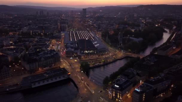 夜時間チューリッヒ都市景観空中パノラマ スイス — ストック動画