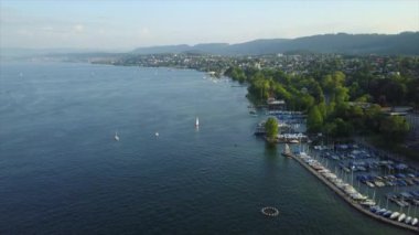 gün zaman Zürih şehir ünlü Gölü Rating sokakları havadan görünümü 4 k İsviçre aşağı bay