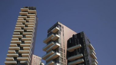 Milan, İtalya - 15 Mayıs 2018: gün zaman milan meşhur Şehir Meydanı görünümü ağır çekim panorama 4k yaklaşık 15 Mayıs 2018 kadar milan, İtalya.