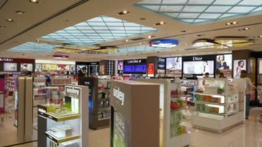 Taipei, Tayvan - 22 Ocak 2018: panorama 4 k timelapse 22 Ocak 2018 yaklaşık yürüme Belediye Havaalanı duty free Binası taipei, Tayvan.