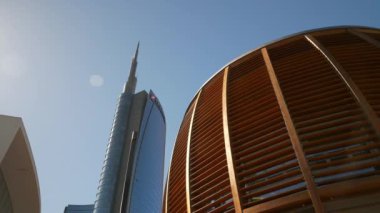 Milan, İtalya - 15 Mayıs 2018: gün zaman milan meşhur Şehir Meydanı görünümü ağır çekim panorama 4k yaklaşık 15 Mayıs 2018 kadar milan, İtalya.