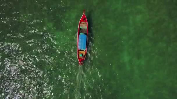 Zonnige Dag Phuket Eiland Beroemde Boot Verkeer Rawai Beach Luchtfoto — Stockvideo