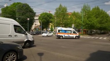 Porto ticinese sokak trafik