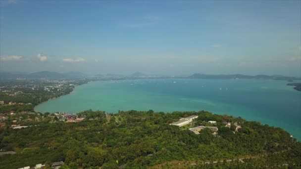 一天的时间普吉岛海岸线著名的海角空中向下视图4K — 图库视频影像