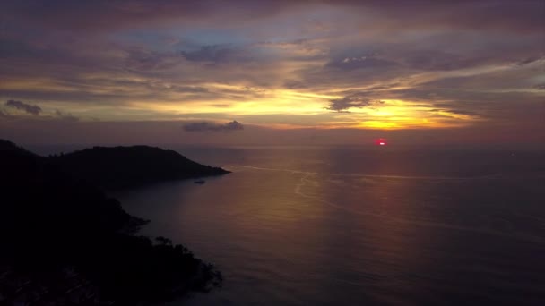 Phuket Île Coucher Soleil Ciel Plage Aérienne Panorama Thailand — Video